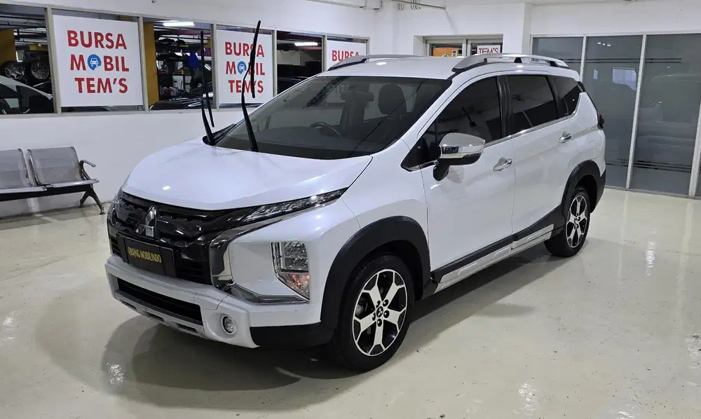 [ TERMURAH ] MITSUBISHI XPANDER CROSS 1.5 AUTOMATIC TH. 2021 ISTIMEWA