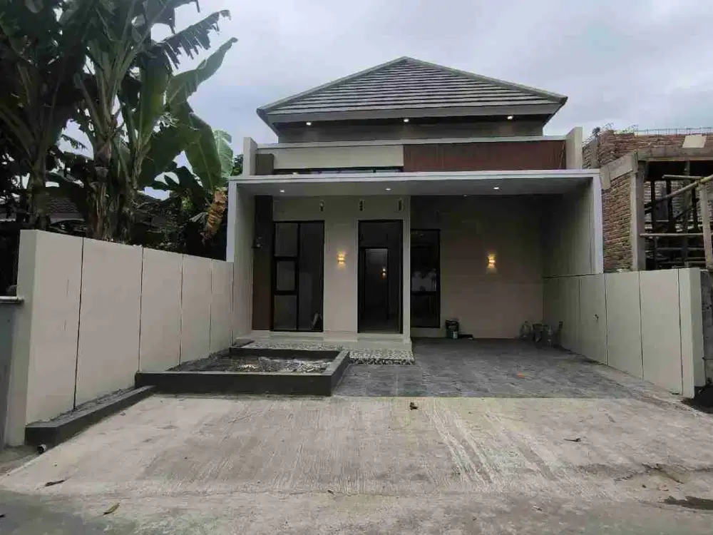 RUMAH BARU SIAP HUNI DI DEKAT PASAR CEBONGAN DAN EXIT TOL SEYEGAN SLEMAN  YOGYAKARTA