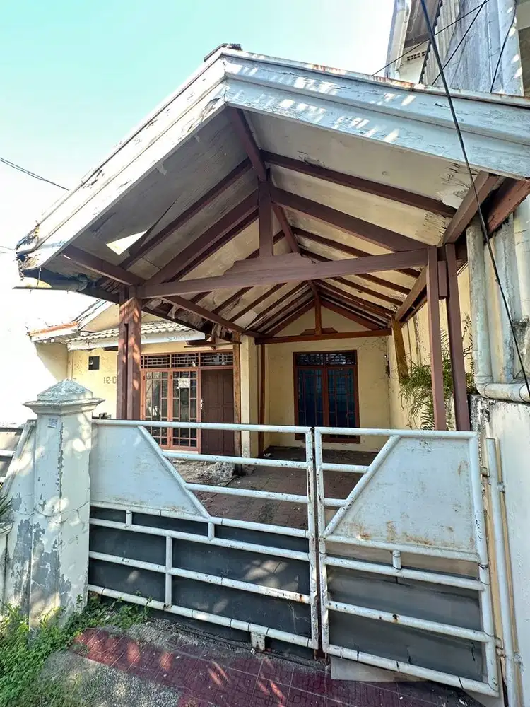 Dijual Rumah Rusak Gading Griya Lestari