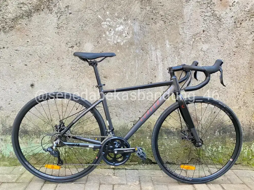 Roadbike/Sepeda balap Element Curved LT 700
