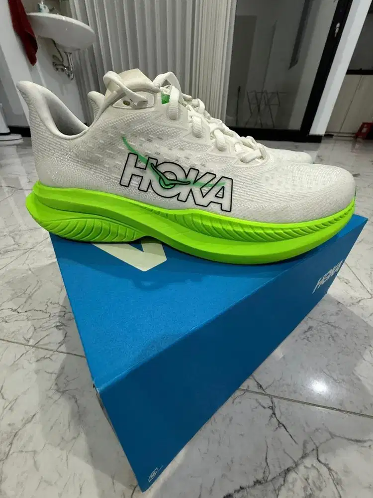 Hoka Mach 6 for Men (white & neon lime)