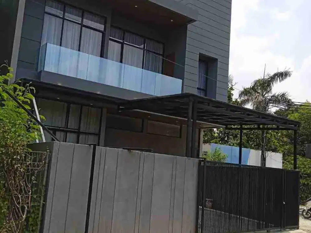 Rumah Bagus Lokasi Premium Semi Furnished Di Cilandak