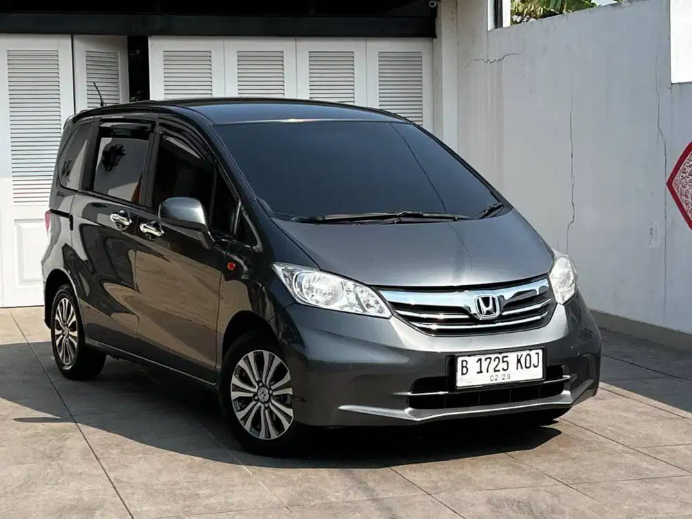 Honda Freed SD Matic 2013