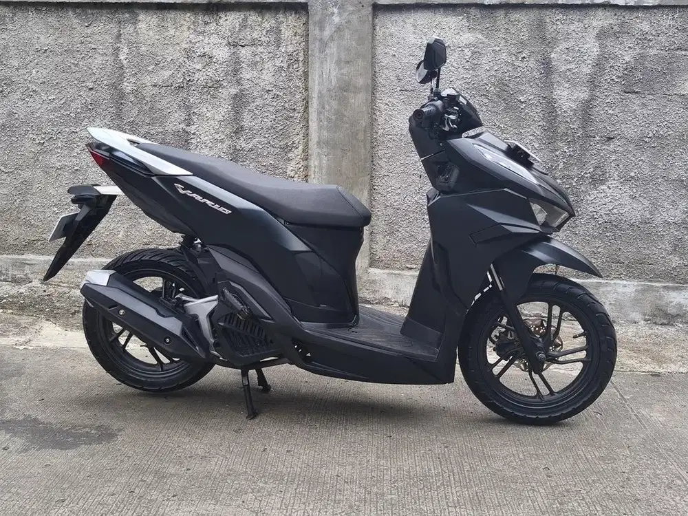 Honda Vario 125 Tahun 2023
