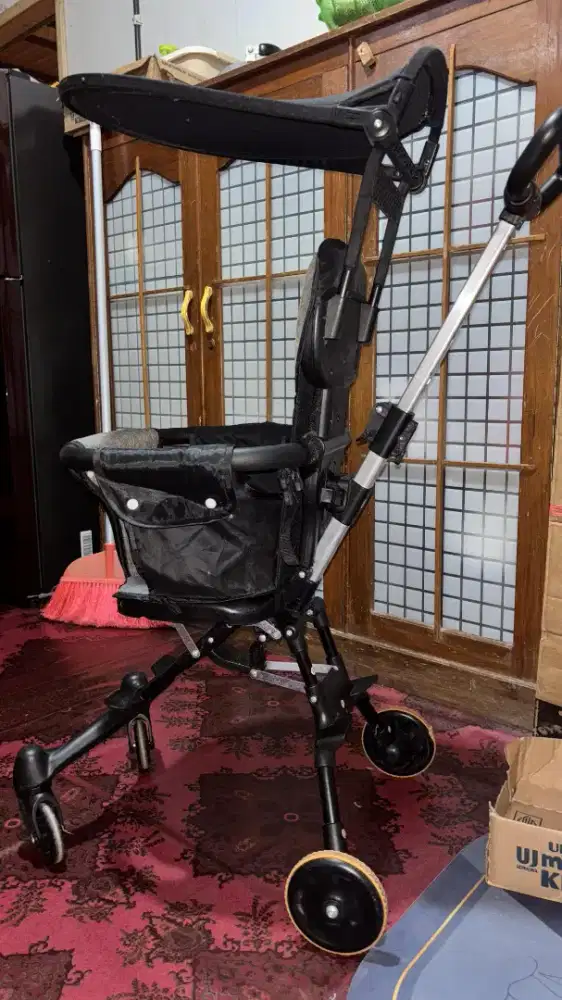 Stroller anak + gratis sepeda anak