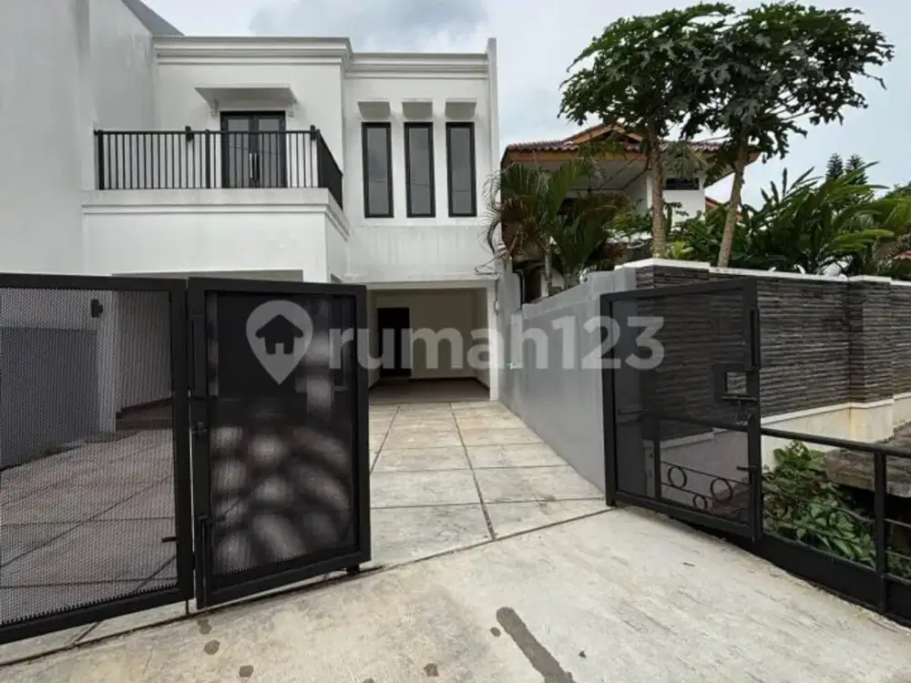Rumah Dalam Komplek Terdepan Nempel Lebak Bulus