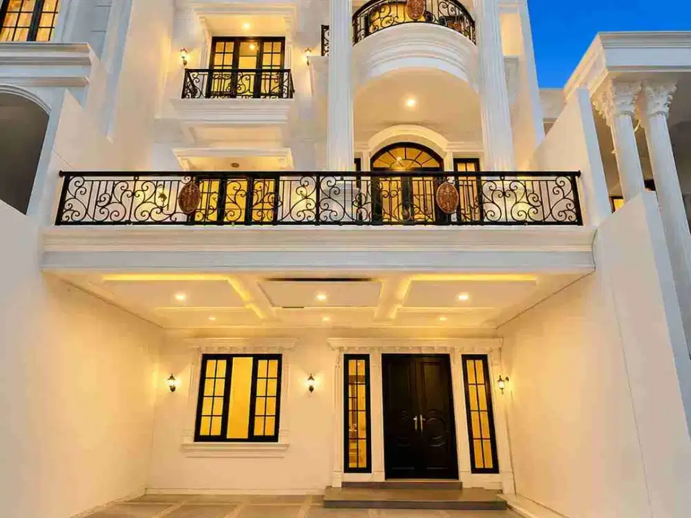 Jual rumah 3 lantai dekat TB simatupang jakarta selatan