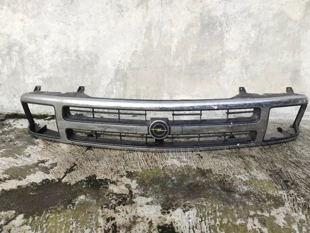 Grill depan Mobil Blazer