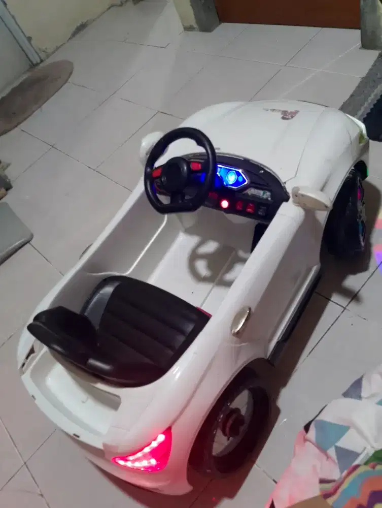 MOBIL MOBILAN ANAK AKI