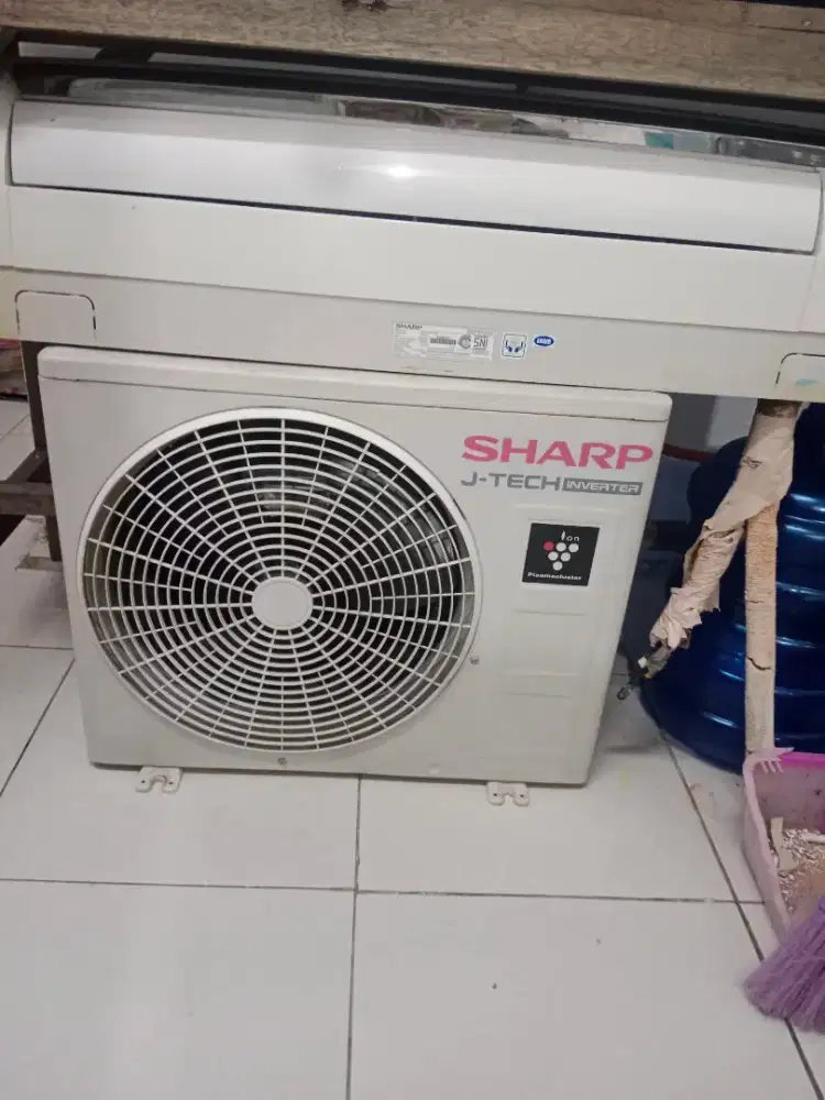 Ac Sharp ½ PK inverter