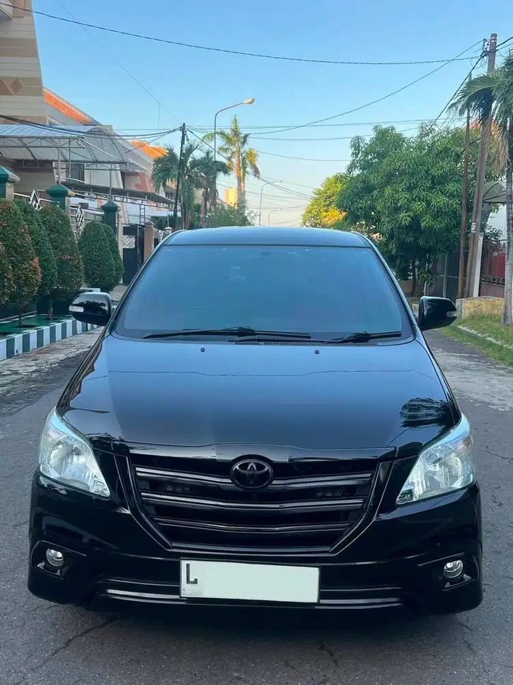 INNOVA 2.5 V DIESEL A/T 2013