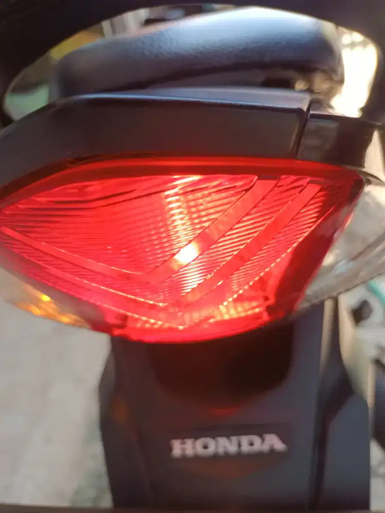 Motor bebek Honda Revo fit injeksi