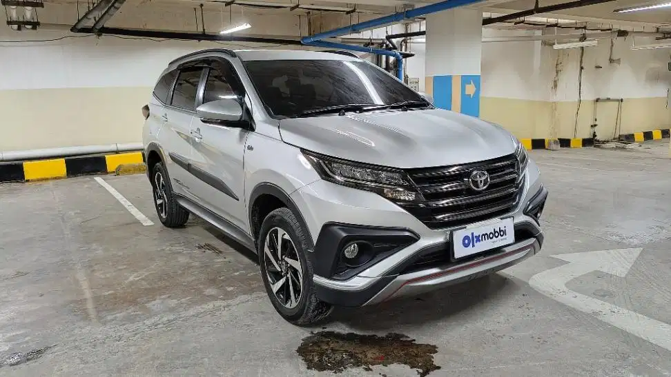 DP MURAH Toyota Rush 1.5 TRD Sportivo Bensin-AT 2021 Silver CVOQB