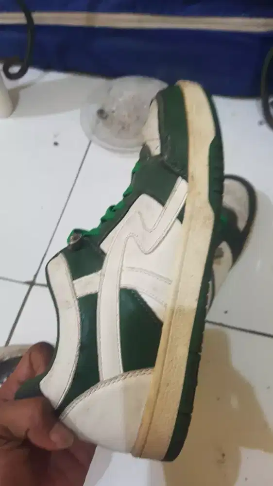 Sepatu rockport