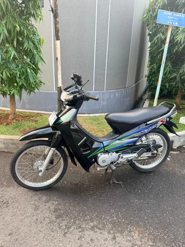 DIJUAL SUPRA X TH 2003