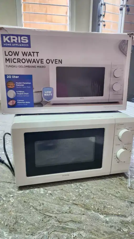 microwave KRISS 20L low watt