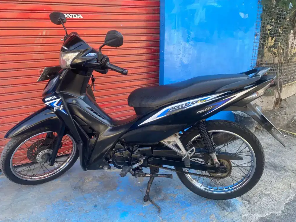 Honda Revo 2017 Plat L Kondisi Terawat