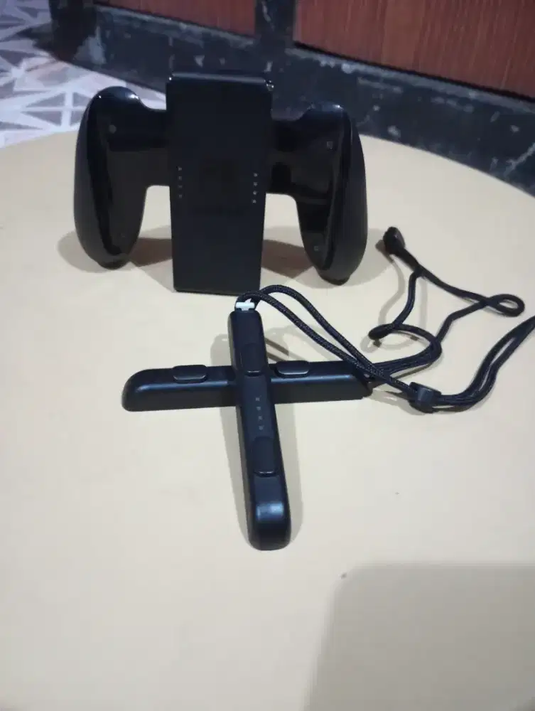 Grip dan strap original copotan nintendo switch