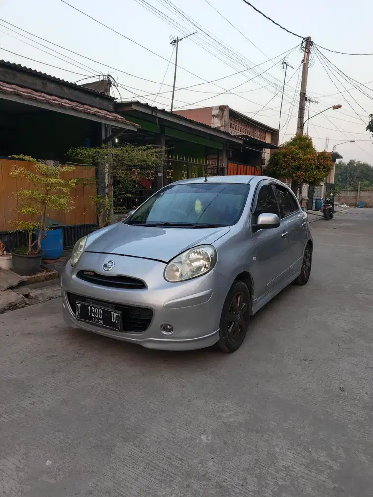 Kes 69 jt Nissan March metik 2011 pajak hidup