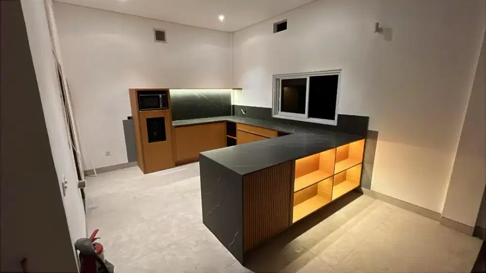 Custom Kitchen Set