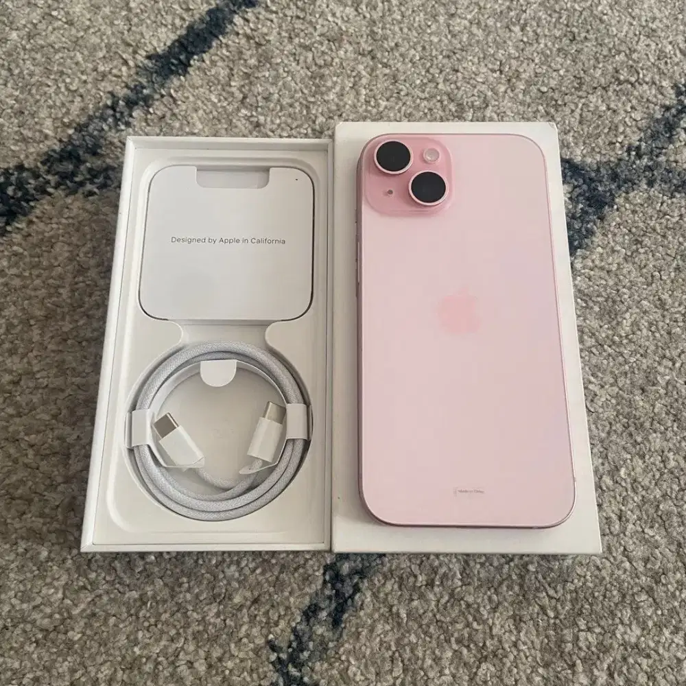 Iphone 15 128gb resmi Ibox sangat like new!