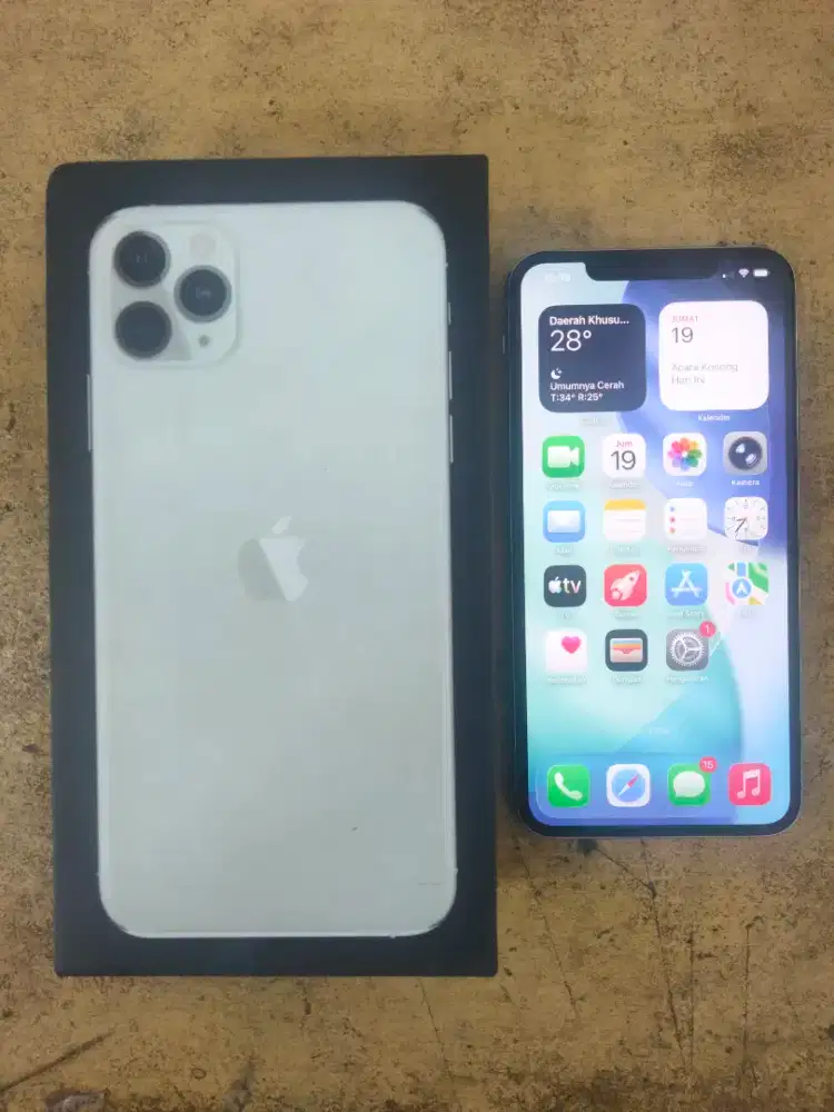 iPhone 11 Promax 64 GB all operator