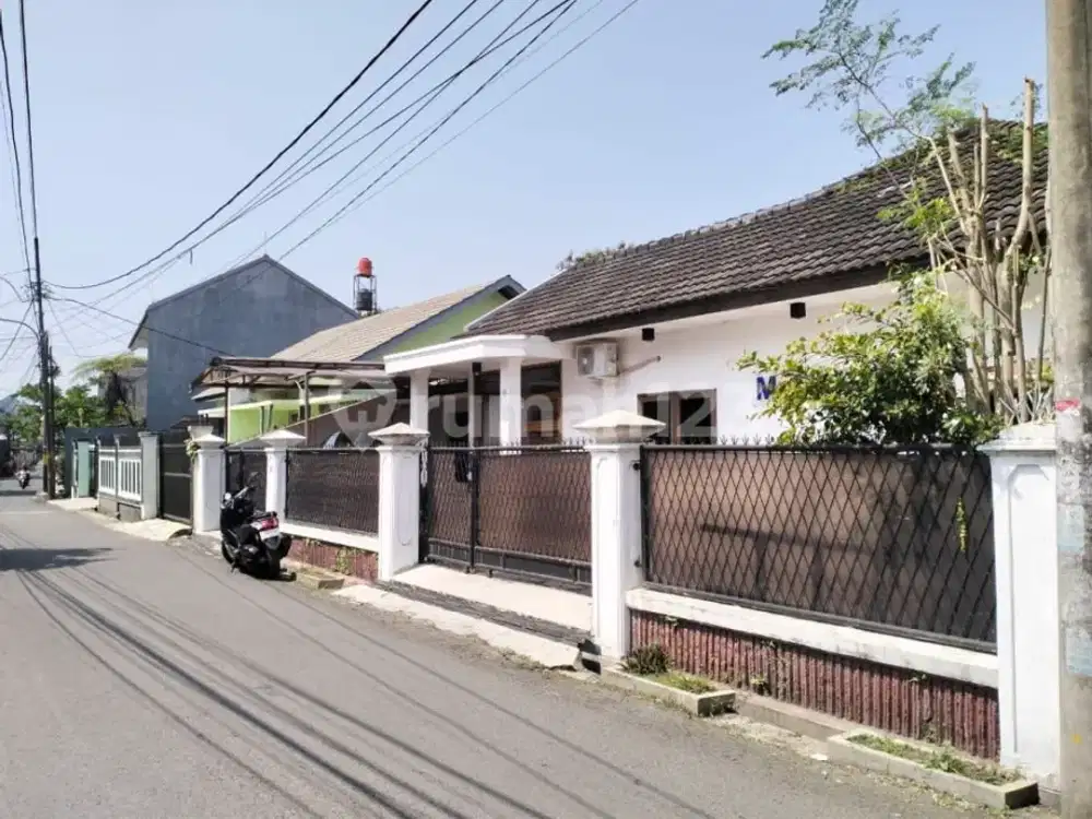 Rumah terawat siap huni lokasi strategis di bkr bandung
