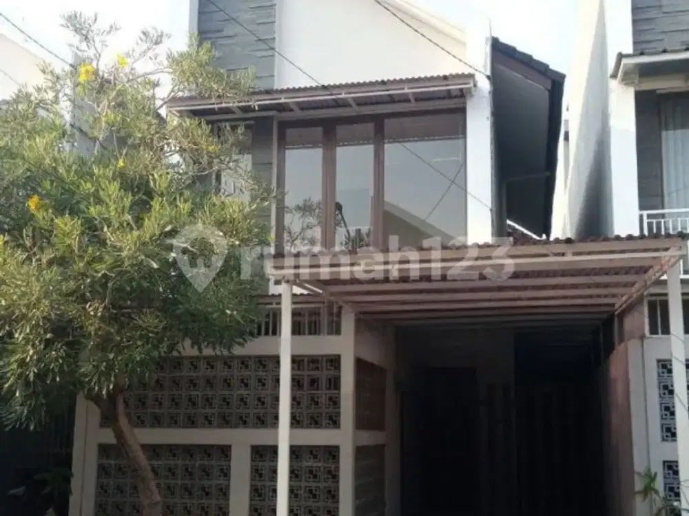 Rumah Buah Batu Square One Gate System Dekat Exit Tol Bubat