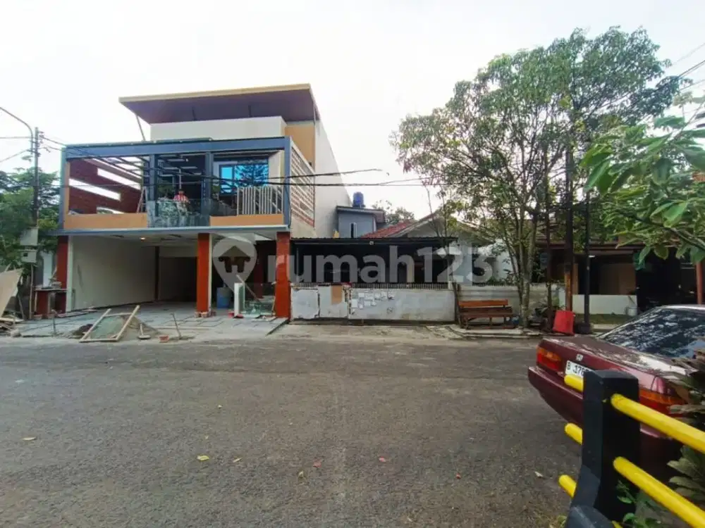 Rumah Lama Hitung Tanah Dalam Cluster Antapani Bandung