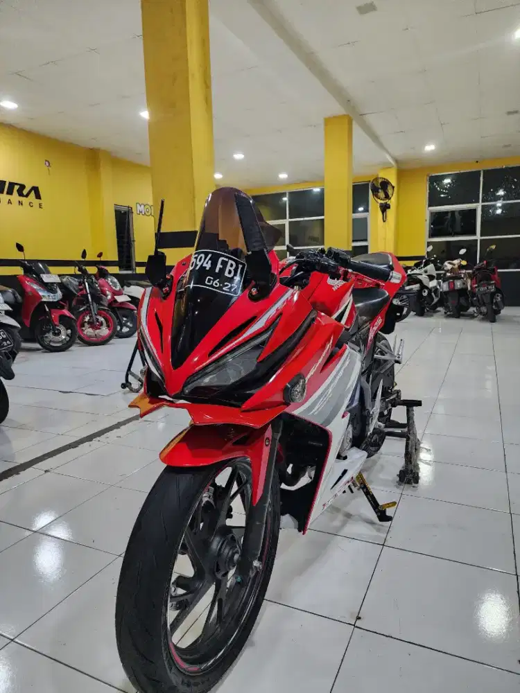 Honda CBR 150 R 2017