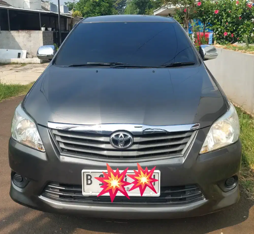 Innova diesel e manual 2013 bagus jarang pakai barang simpanan terawat
