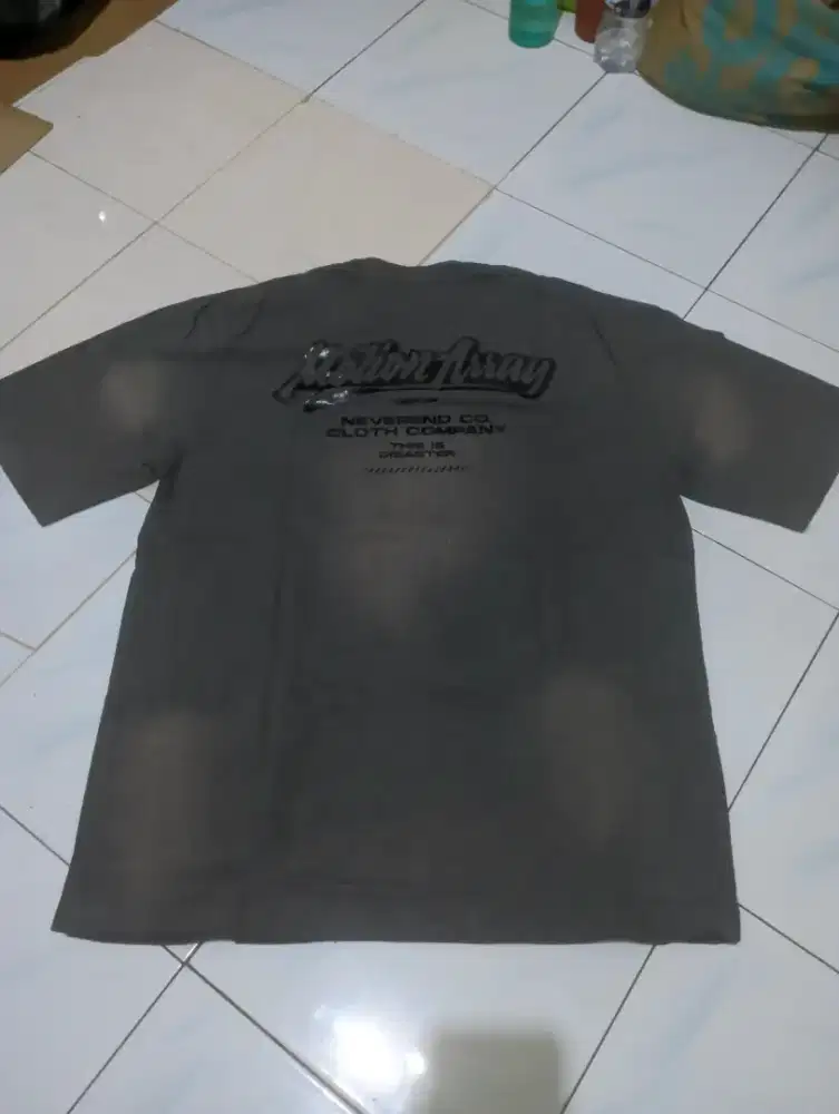 T-shirt oversize pria