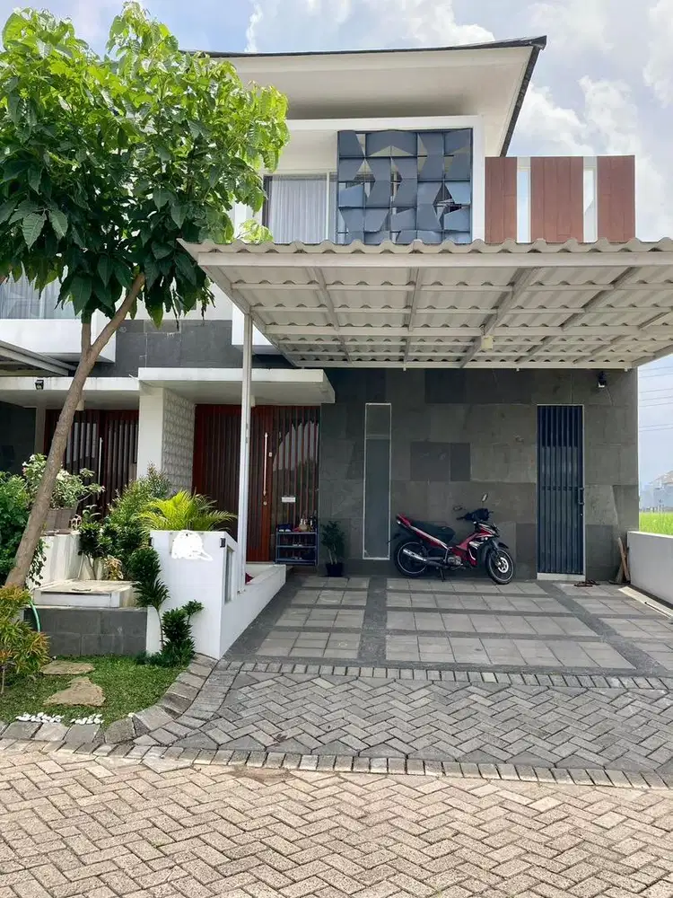 Sewa/kontrak Rumah Mewah Royal Residence Surabaya