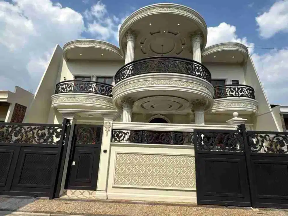 Rumah Mewah Full Furnished Ala Sultan dekat alun kota depok akses 10 menit ke stasiun Depok