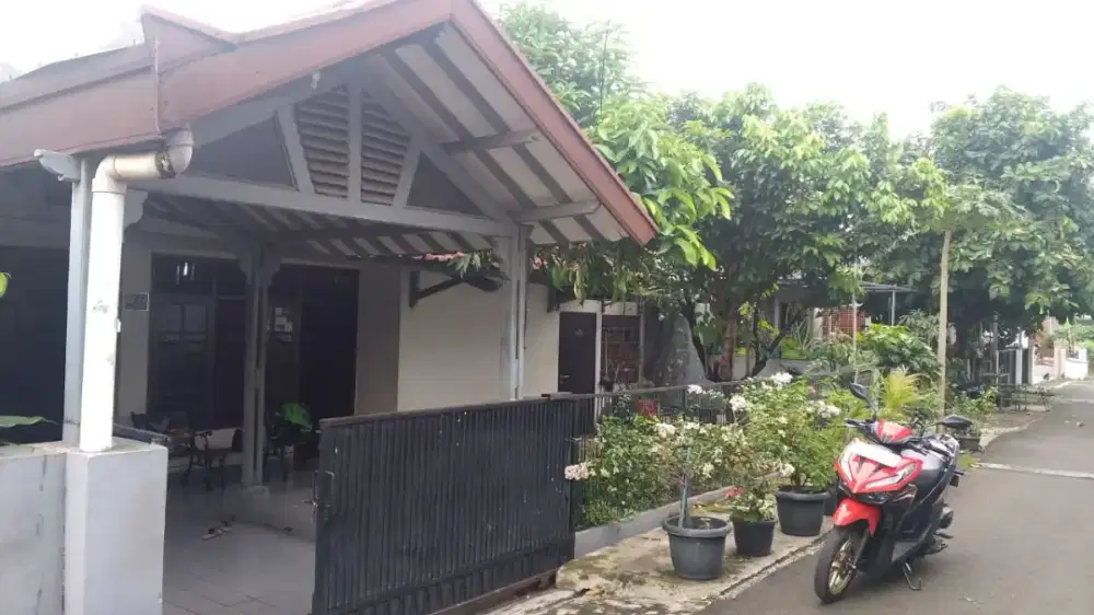Rumah 1 lantai rumah daerah Duren sawit di Kompleks Pusbinal B7