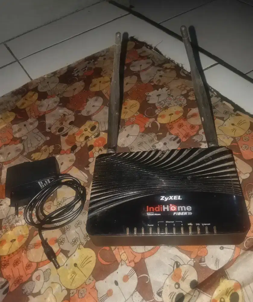 Modem router ZYXEL P660HN V2