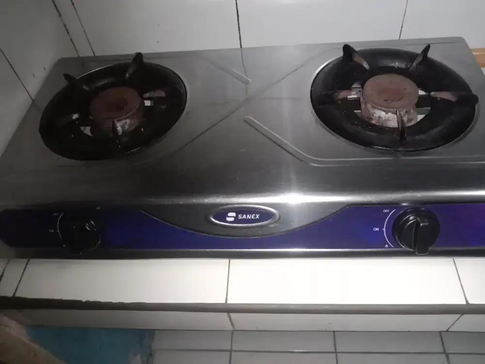 Kompor 2 tungku plus selang regulator