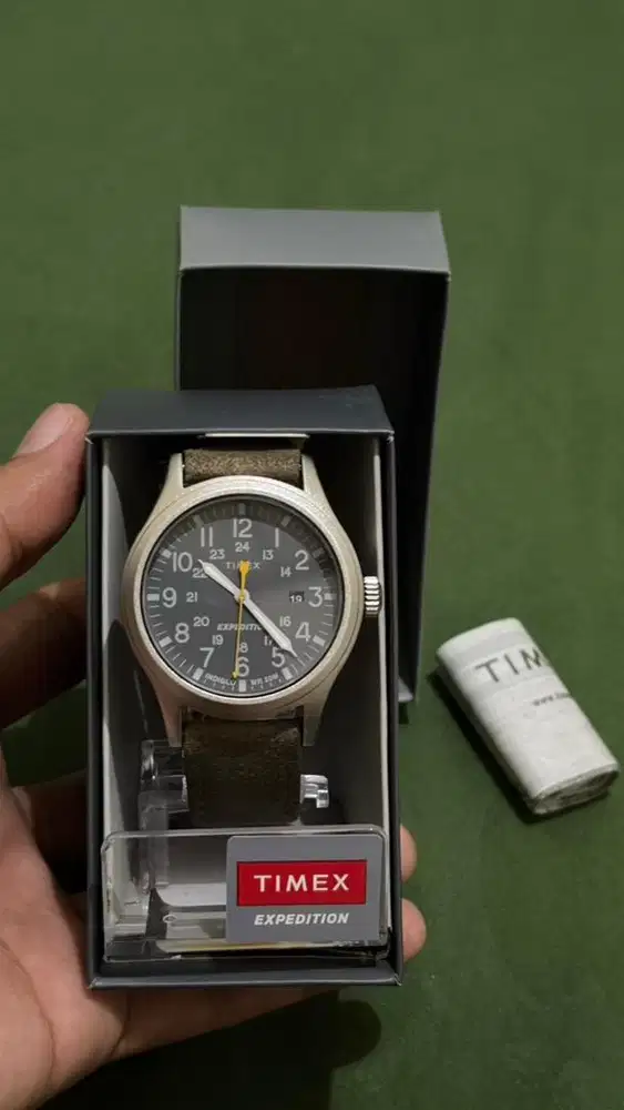 Jam Tangan Timex Expedition Tw4b22900