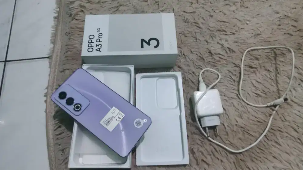 Oppo A3 Pro 5G 8/256 NFC Mulus Pisan