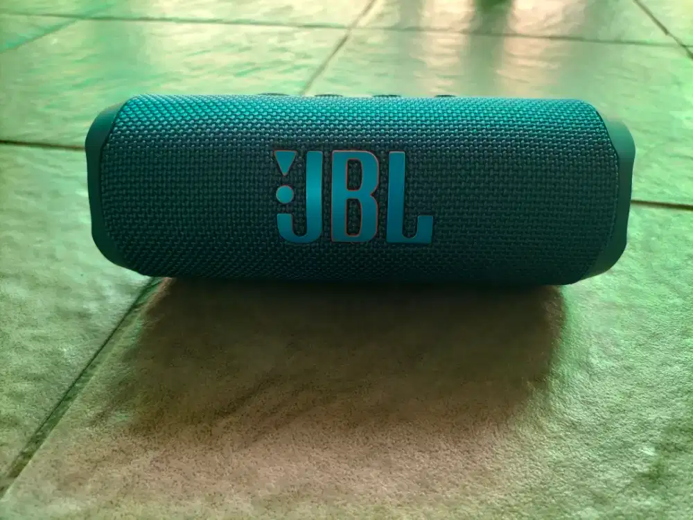 Speaker blue tot  JBL