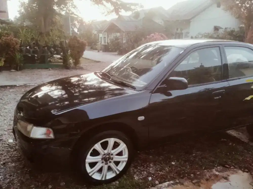 Mobil Lancer tahun 1998