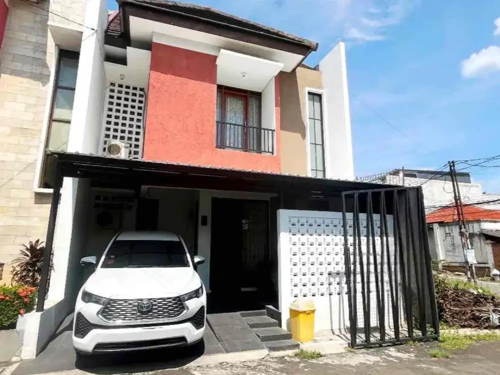 Dijual Rumah 2 Lantai dalam Townhouse Area Ciputat