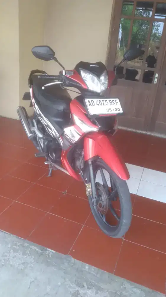 Supra 125 cw 2010 mesin bagus ex orang tua