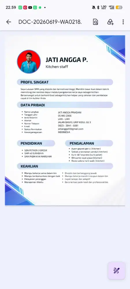 Saya mencari pekerjaan di bidang F&B