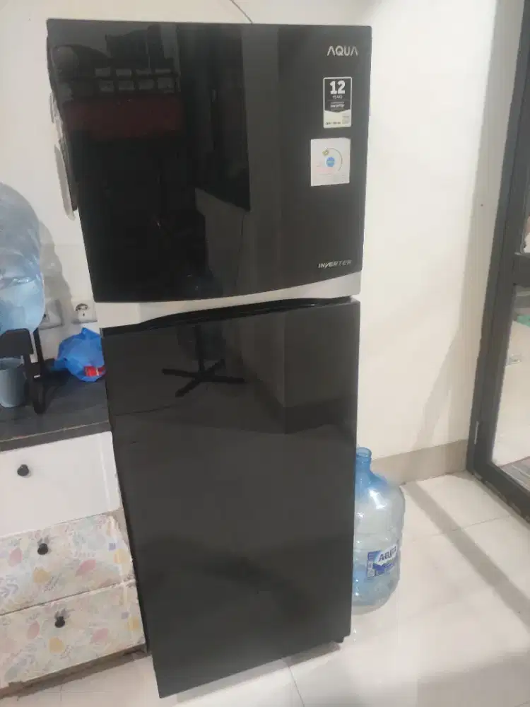 Jual Kulkas Aqua Inverter 2 Pintu Bekas