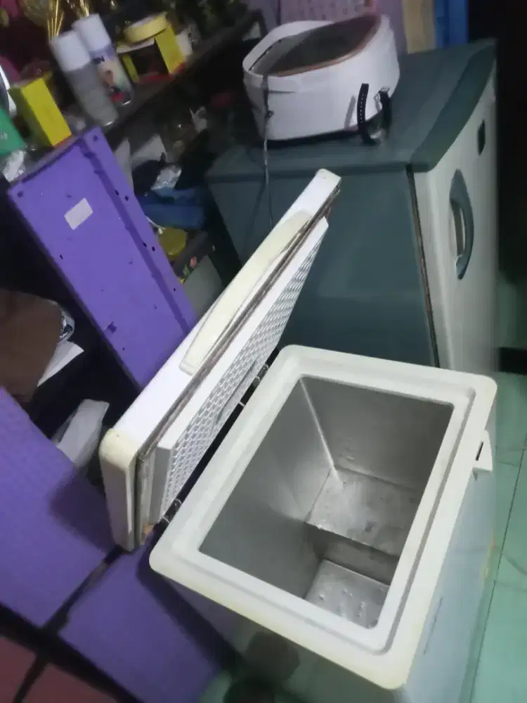 Modena 100L chest freezer/freser box