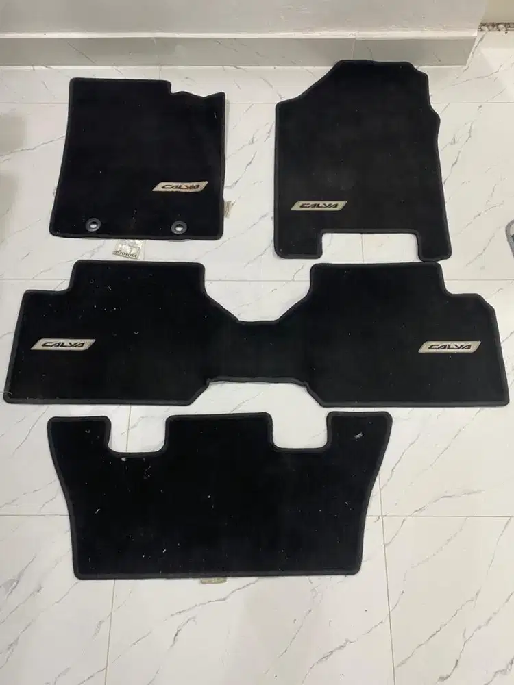 Karpet mobil Calya