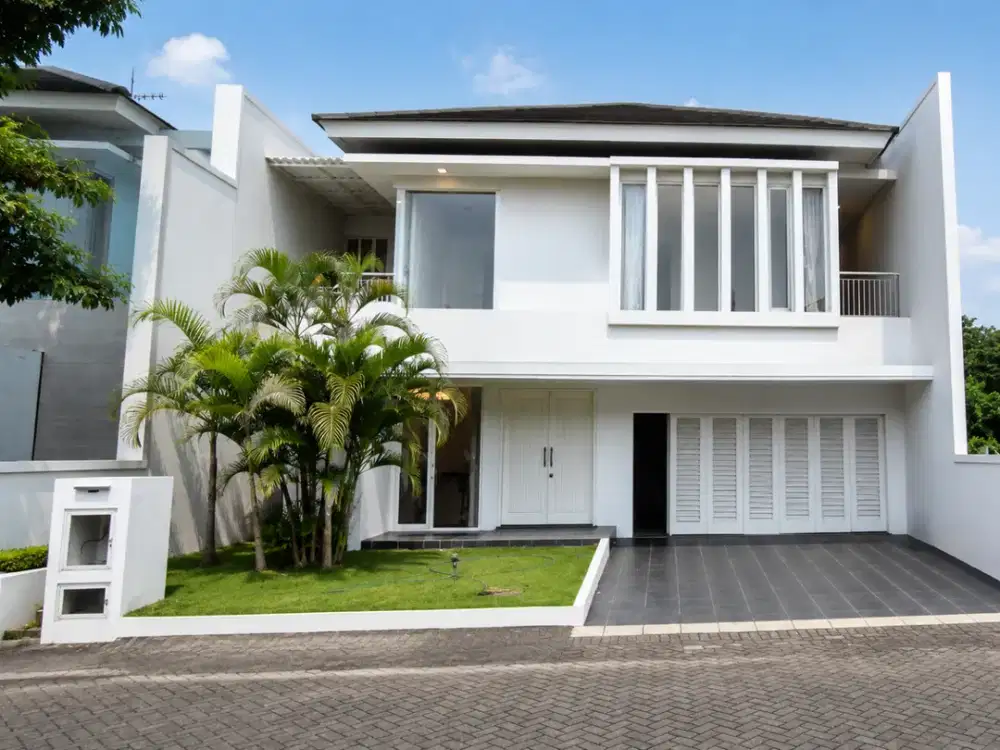 Rumah Baru Gress, Semi Furnish, di Manyar, Surabaya Timur