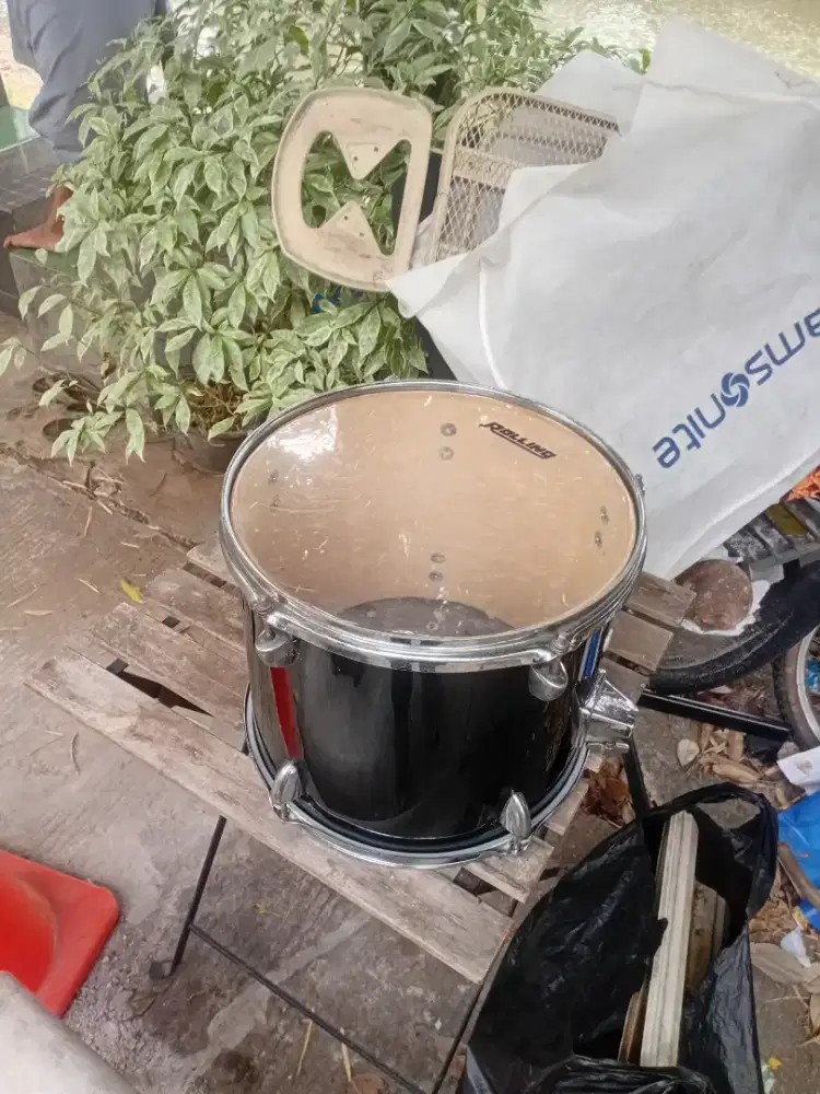 Drum Tom rolling