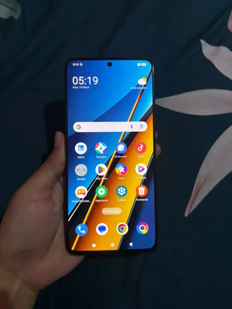 Poco x6 pro 5g
Ram 12/256
Hp cas